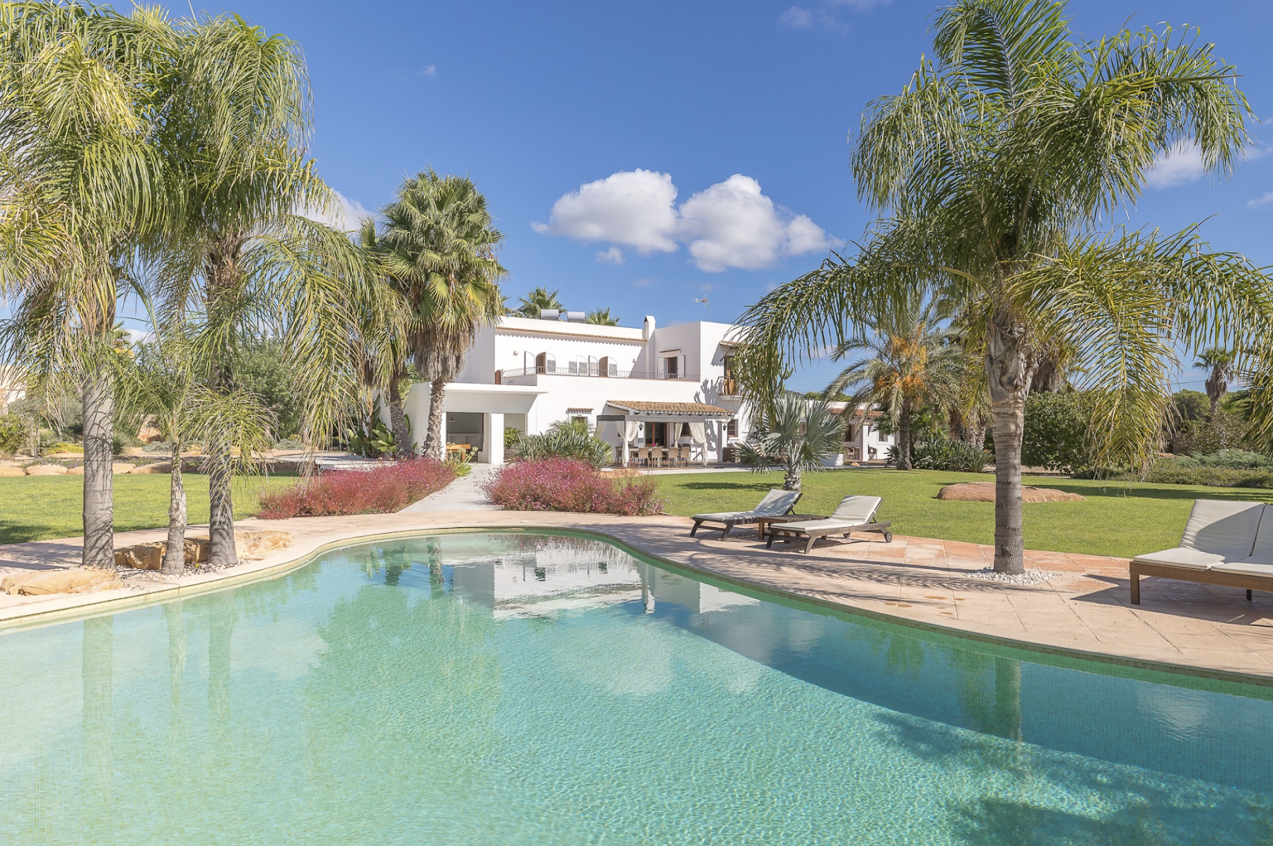 Finca Carmela — Finca in Santa Eulalia, Ibiza