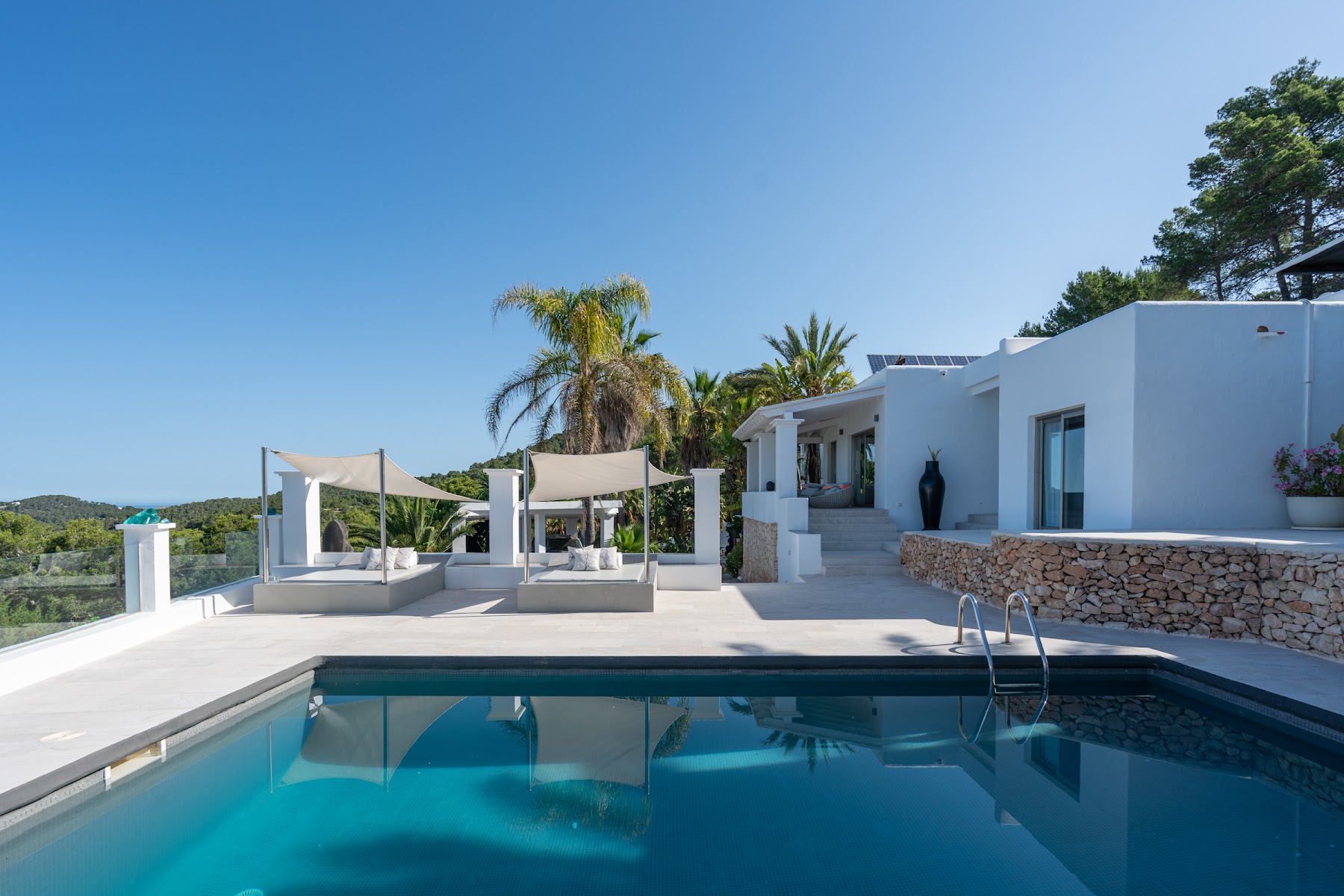 Villa Blanca — photograph 3