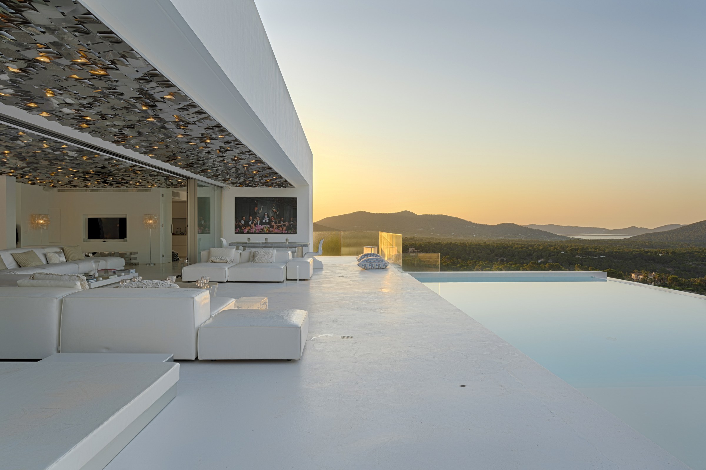 Villa Skyhigh — photograph 2