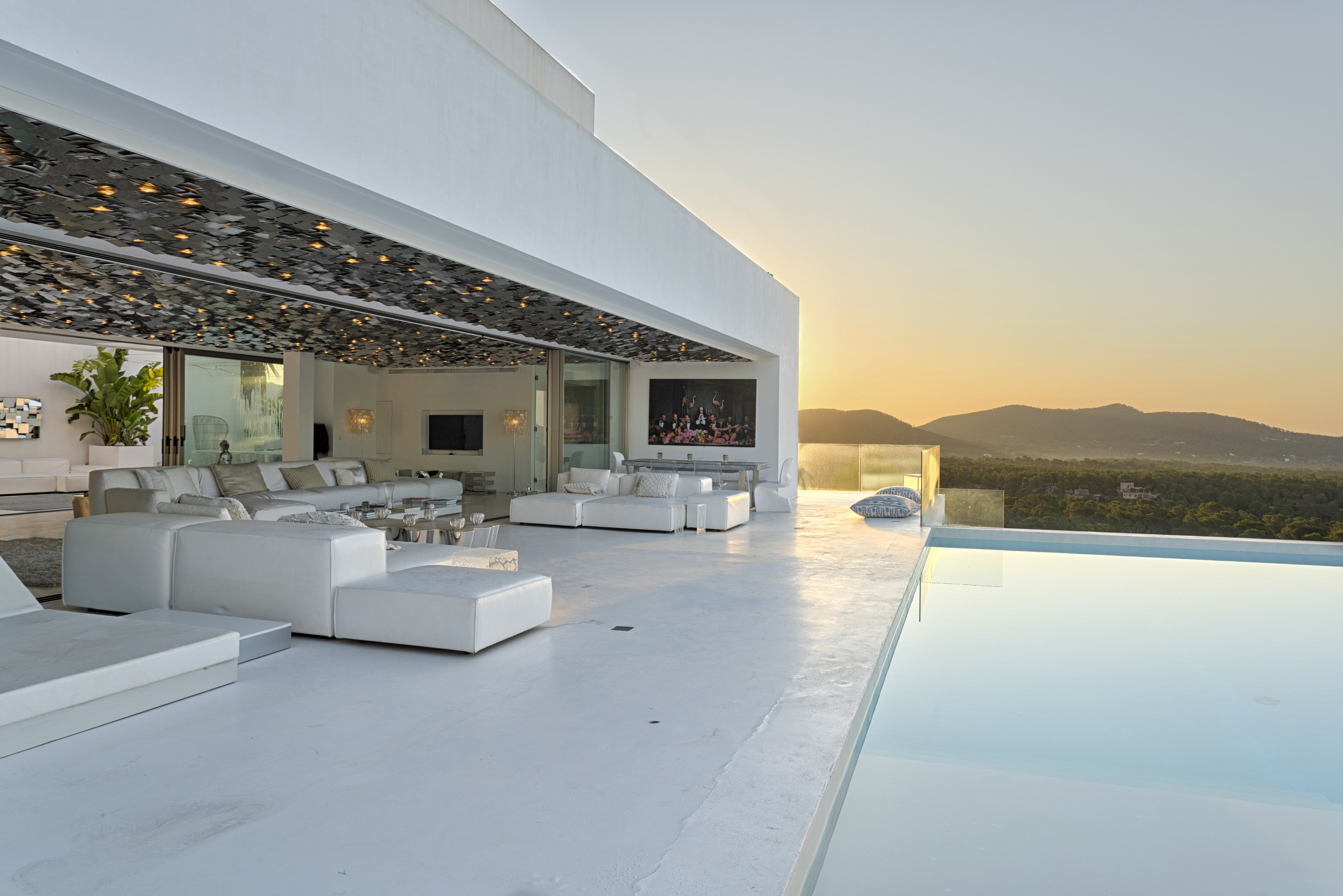 Villa Skyhigh — Villa in Vista Legre, Ibiza