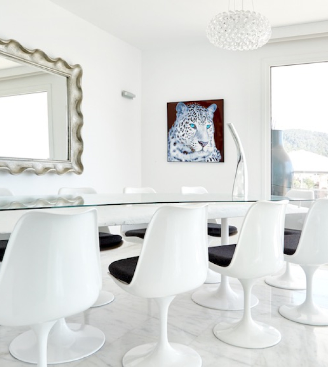 Resa_victoria_ibiza_cala_tarida_luxury_mordern_villa_for_rent_dining1.jpg