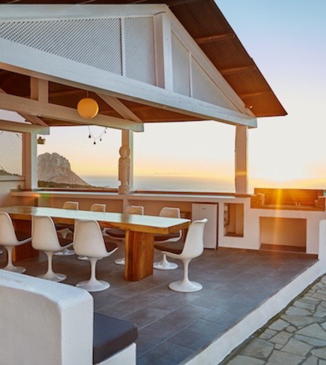 Resa_victoria_ibiza_es_vedra_luxury_villa_for_rent_terrace1.jpg